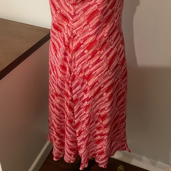 Sleeveless Summer Dress - Picture 3 of 6